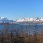 Enter Luxury ترومسو