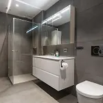 Enter Luxury * ترومسو