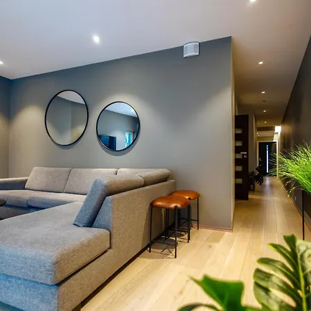 Enter Luxury Villaer