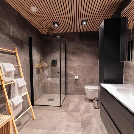 Enter Luxury Villaer