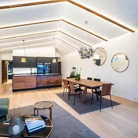 Enter Luxury Villa *