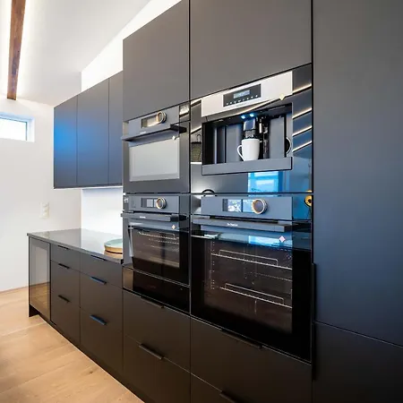 Enter Luxury Villa Tromso