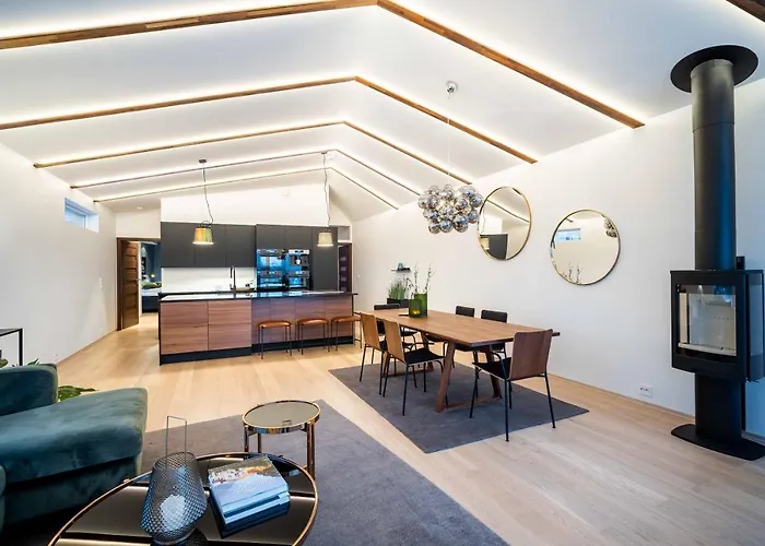 Enter Luxury Villa *